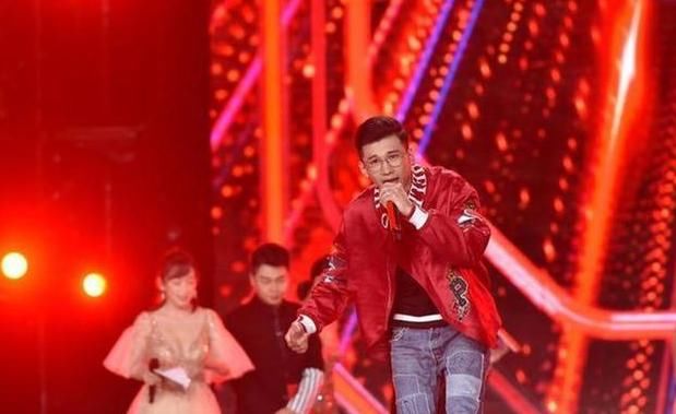 浙卫跨年晚会被狂吐槽,为收视率请来一堆流量