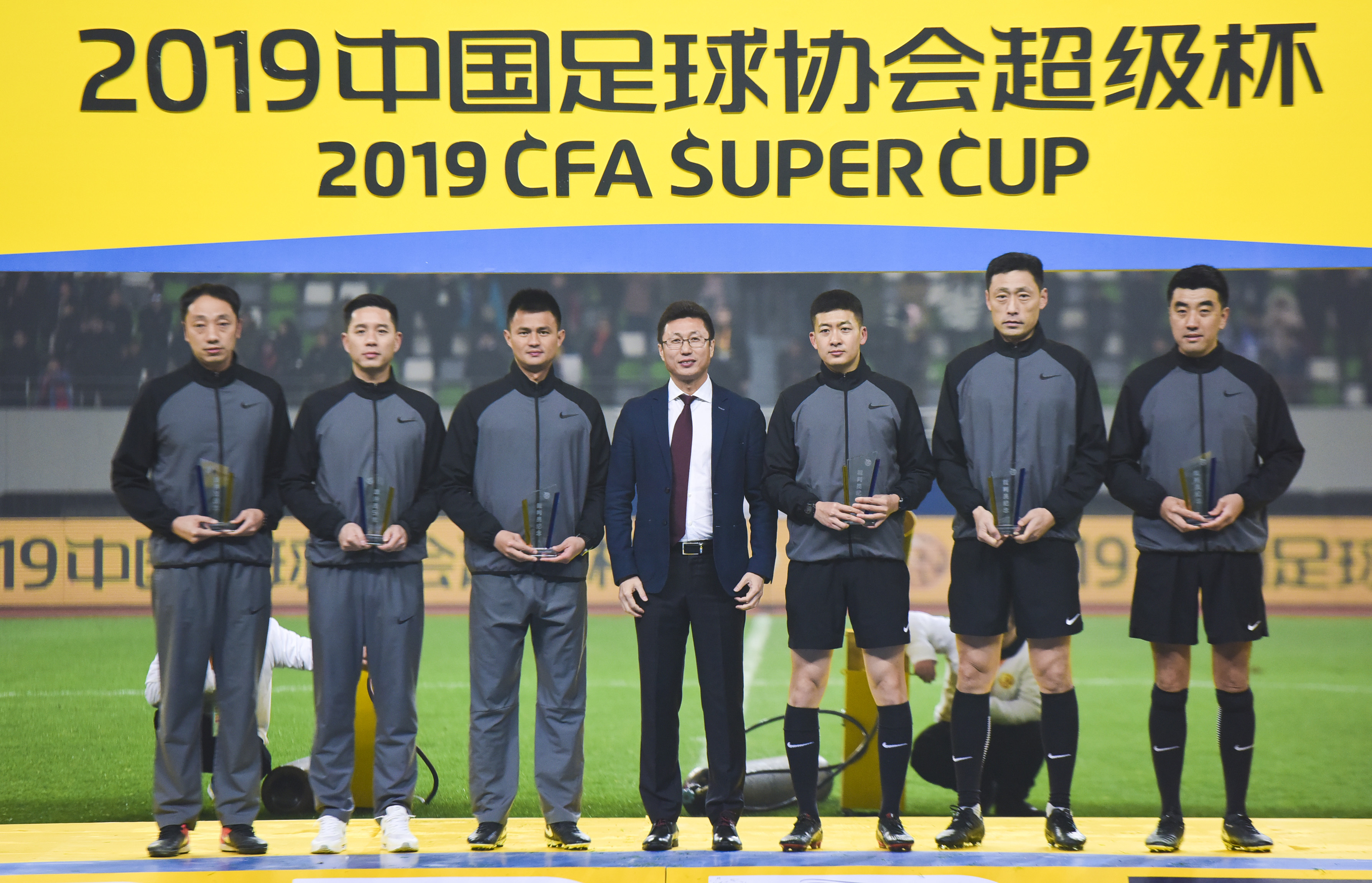 超级杯上港战胜国安夺冠 侯永永成中国足球归