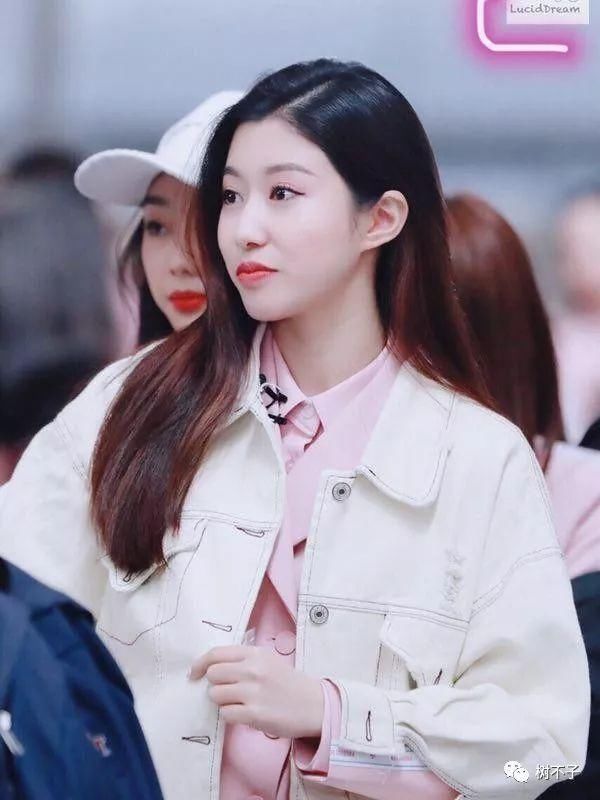 C位太丑、门面智障,被喷成狗的《创造101》会