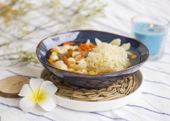 晚上2点睡不着?3种食物安神、助眠,效果比安眠