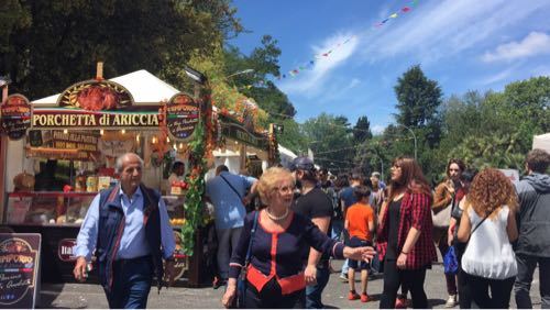直击欧洲街头美食节 吃货你们准备好了吗？