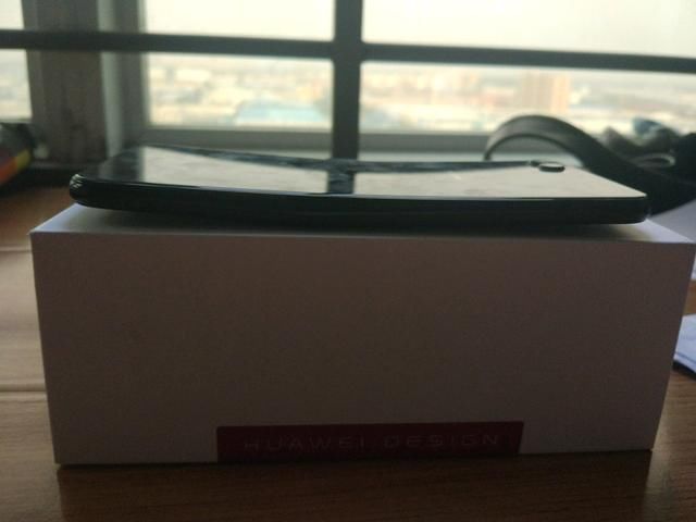 买了两个月的华为手机坏了,消费者要求保修网