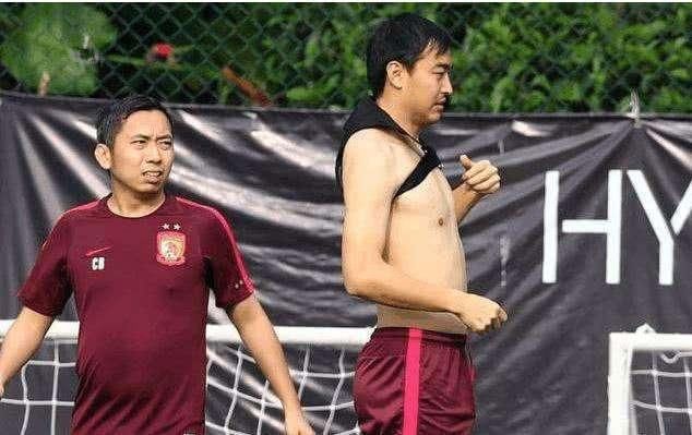 人傻钱多?国足主教一人年薪比世界杯八强主教