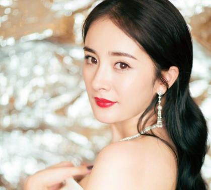 被问到圈内最好的闺蜜是谁,杨幂脱口3个字,网