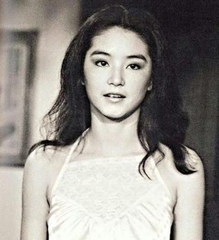 林青霞年轻时究竟有多漂亮?看完这5张照片,将