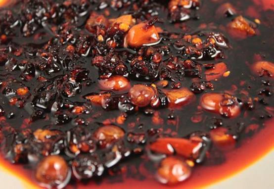 油辣椒矿物油超标!老干妈、海天等品牌卷入 油辣椒矿物油超标!老干妈、海天等品牌卷入