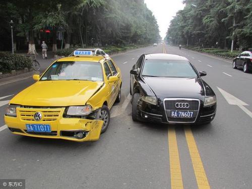 单黄线不能掉头了,为什么还要双黄线?