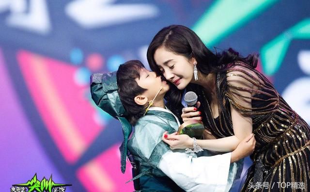 迪丽热巴关晓彤鹿晗罕见同台,最大幕后赢家是