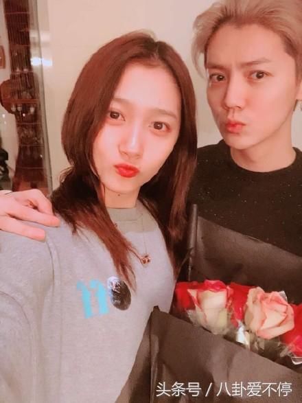 关晓彤被同学爆料经常不去上课,文化课也不是