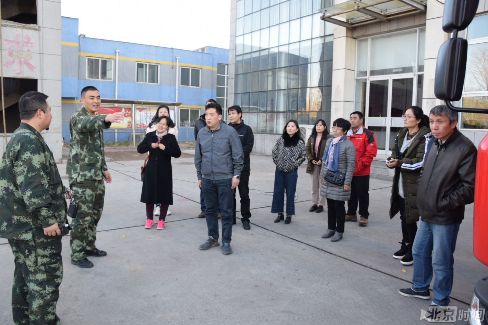 星星之火可以燎原——区发改委领导到石景山消防支队参观指导