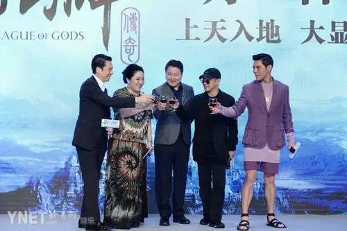 李连杰故意打向佐 黑道太子爷不做老板做武行