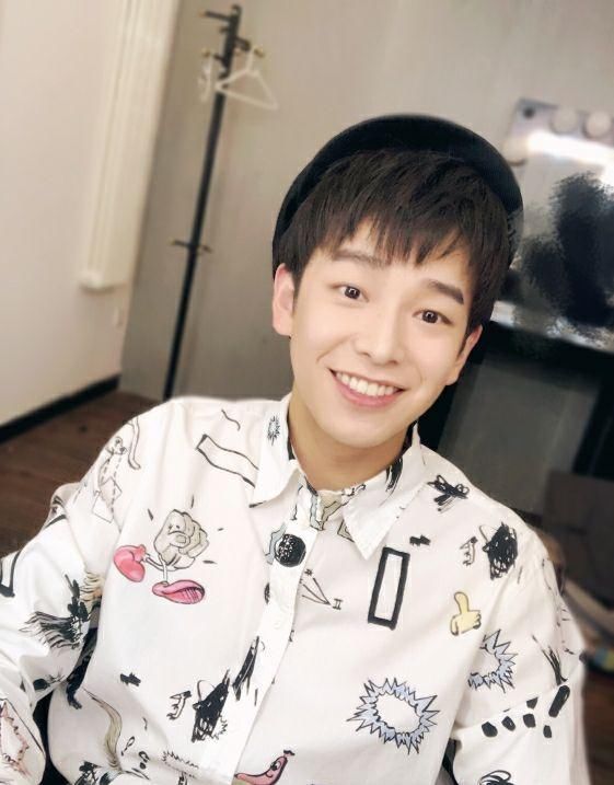 《向往的生活》第二季中新面孔彭彭是如何 作