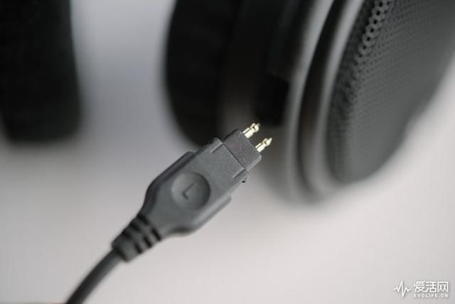 小试森海塞尔HD660 S耳机配HDV820:这根本