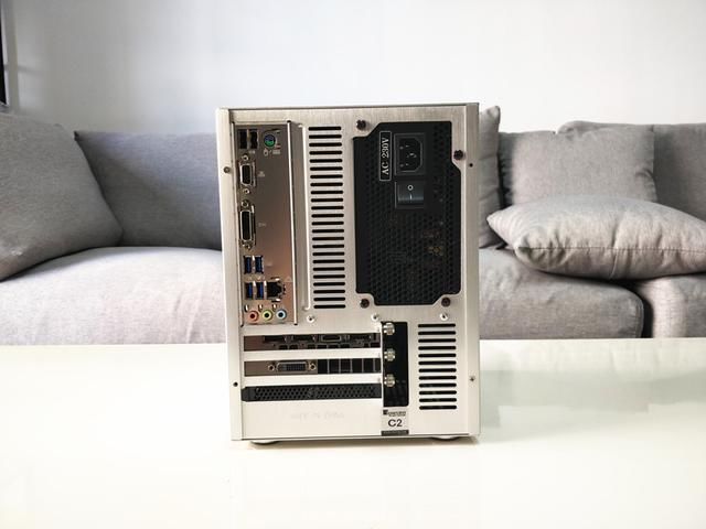 大学生不一定要买游戏本,组装超强性能的迷你