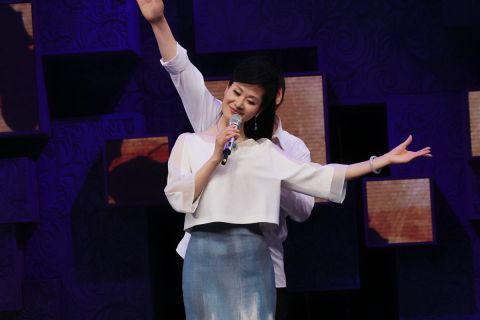 她是国家一级演员,被抛弃后一度想不开,如今过得这样,你怎么看