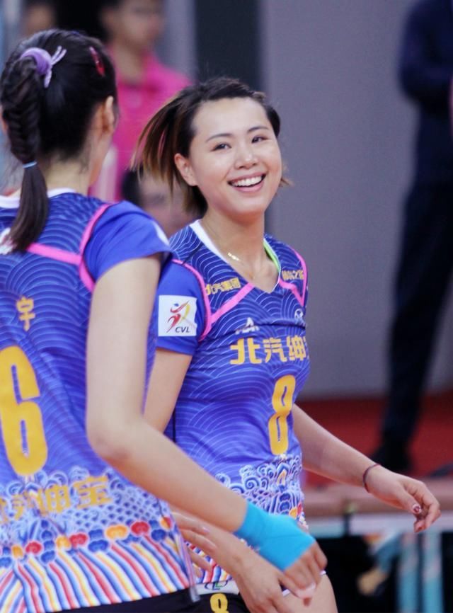 女排半决赛撞车平昌冬奥 央视直播韩天宇冲金