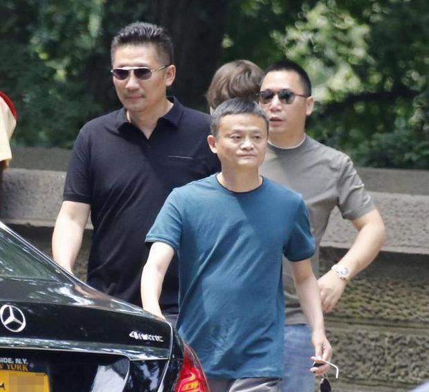 马云换保镖?年薪100万,最能打保镖去哪了,赵薇