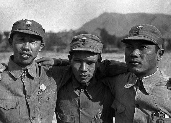 陈漫远还有一个更加重要的职务,就是中央军委作战室主任,掌握着八路军