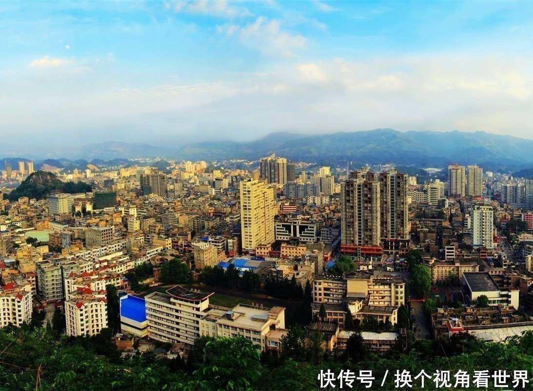 湖北第一大县级市,面积相当于2个深圳,拥有3座