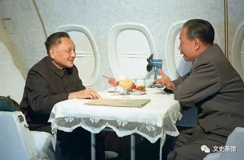 陈毅手下一小政委,当过县委书记省委书记和上海市委书记,副国级