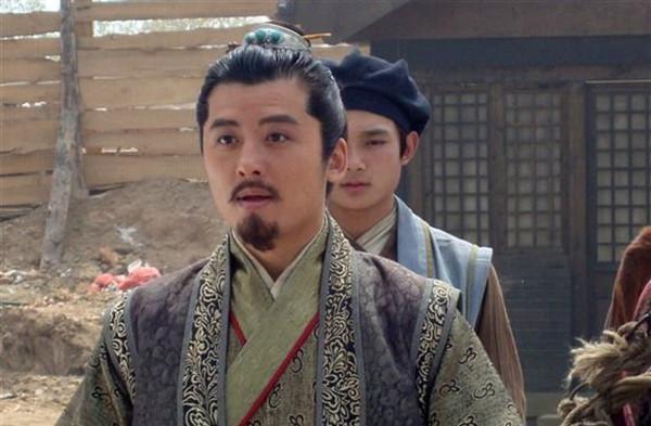 此人是梁山地损星，深谙生存之道，为秦明孙二娘复仇