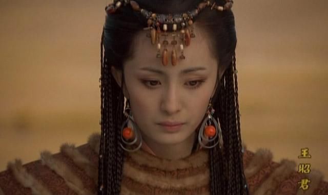 杨幂最美六大古装剧!网友:穿肚兜那个杨幂我最