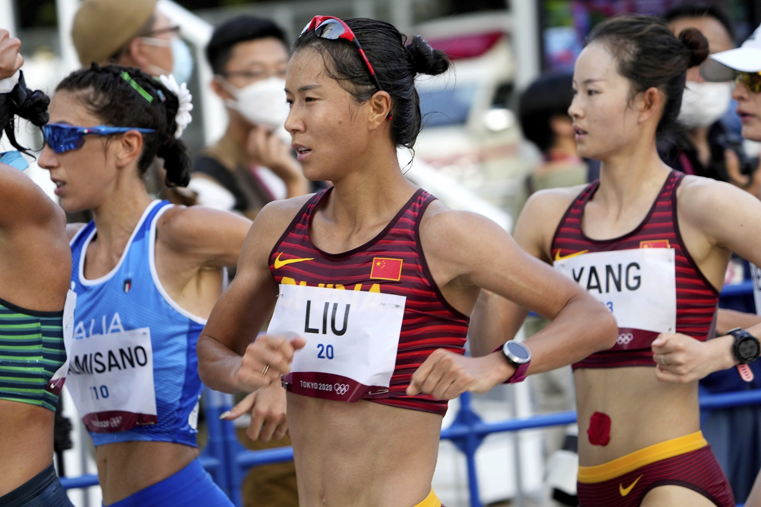 刘虹获得东京奥运会田径女子20公里竞走铜牌_北京时间