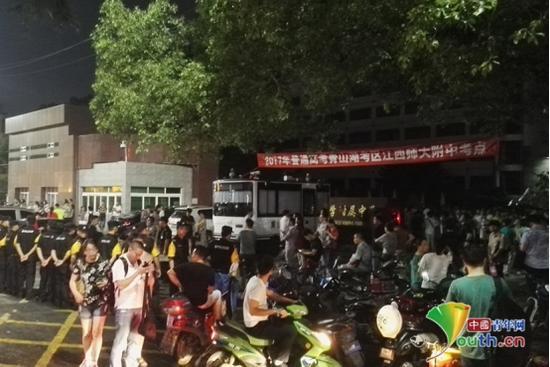 江西考点听力设备故障百名考生受影响 官方回应 江西考点听力设备故障百名考生受影响 官方回应