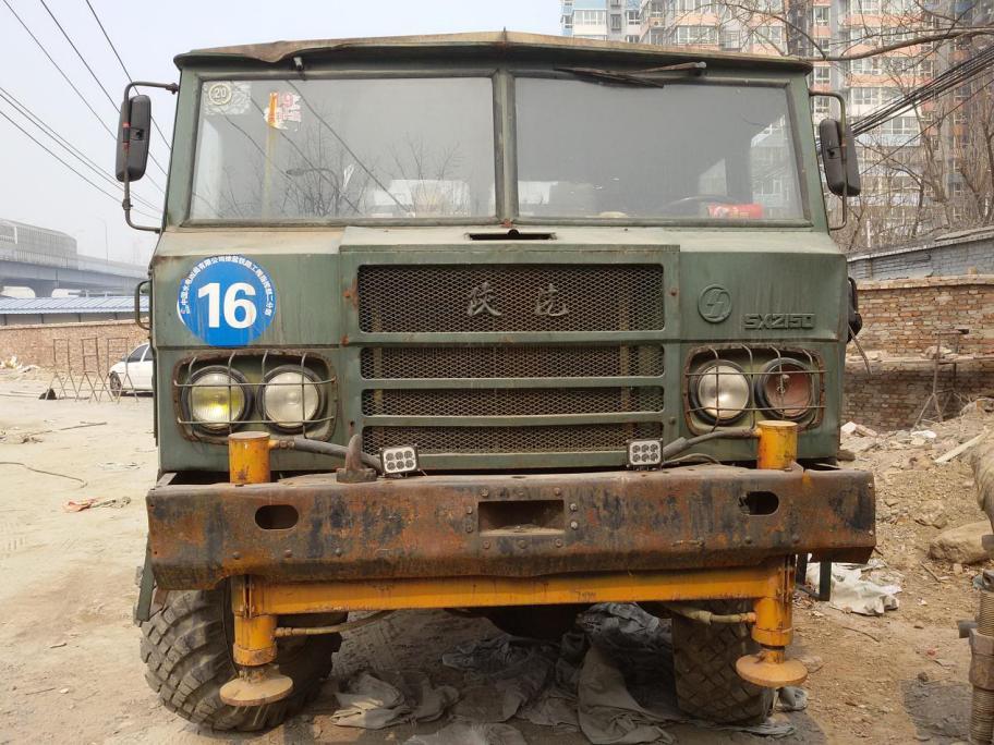 路边的经典--陕汽军车SX2150 路边的经典--陕汽军车SX2150