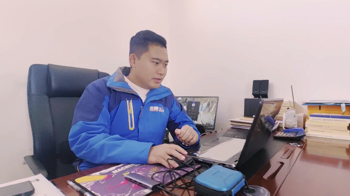 延庆“90后”小伙儿返乡创业成就无人机梦想 延庆“90后”小伙儿返乡创业成就无人机梦想
