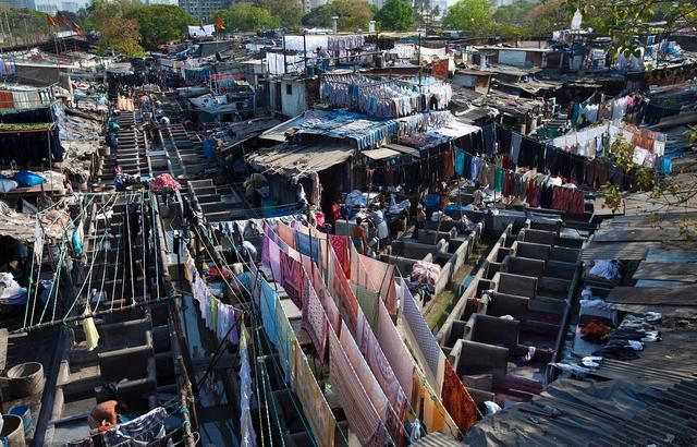 印度孟买最大的贫民窟图片
