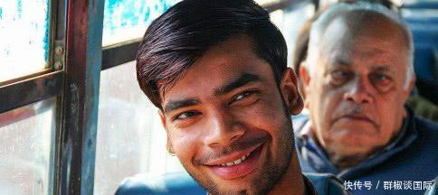 印度人卖瓜自卖自夸说自己长得很帅受中国女