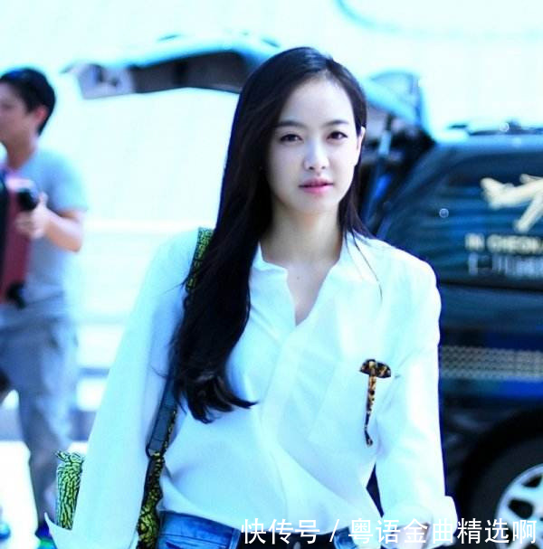 女星穿白衬衫谁最美郑爽杨幂赵丽颖还是刘亦菲