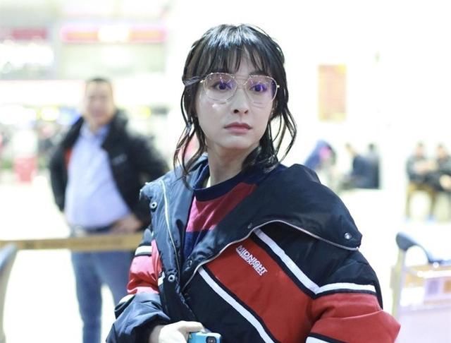 从少女到中年大妈就差一个发型?吴昕被王子文