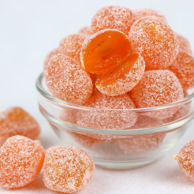 特产天山雪桔冰糖金桔干果肉肥厚,软嫩细腻.