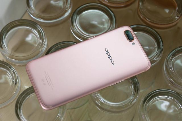 坚持本分:OPPO敢为天下后背后的含义