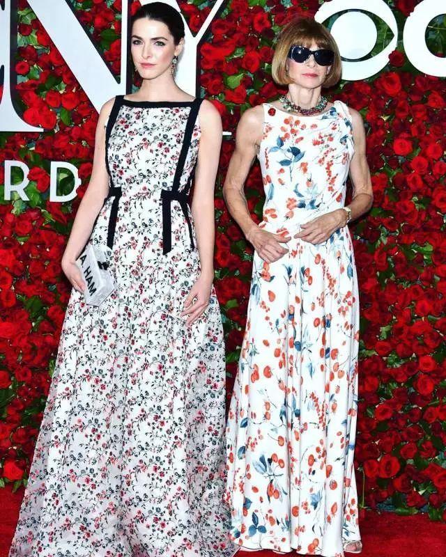 安娜·温图尔 (anna wintour) 与女儿碧夏弗 (bee shaffer) 亮相2016