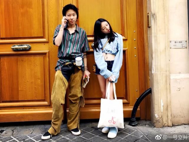 12岁李嫣近照,与亲妈一样是大长腿,李亚鹏不放