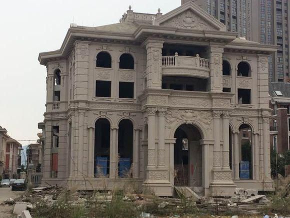 福建农村别墅,豪华似皇宫,赚钱行业大揭秘!