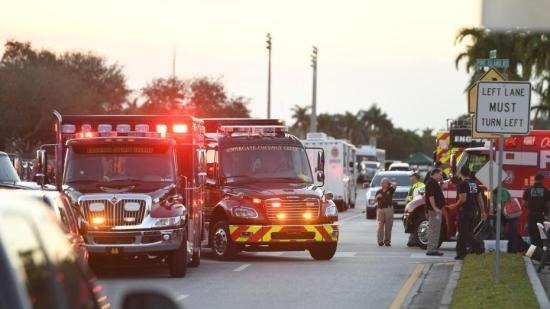 25年来首次 美众院投票通过一项重量级控枪法案 25年来首次 美众院投票通过一项重量级控枪法案