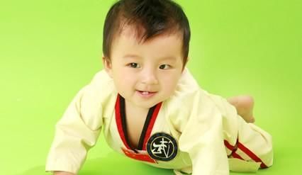 崔玉涛说:男宝的家长,务必教会孩子这四件事,将