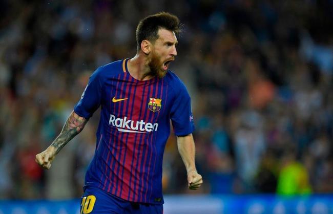 梅西两度攻破布冯球门