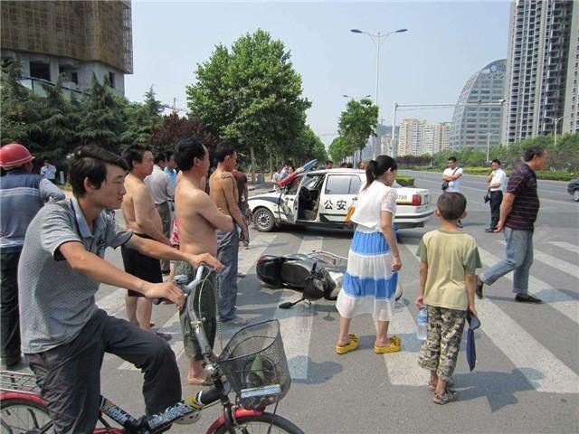 新规出台:电动车未来需上牌携驾照上路,司机:扣