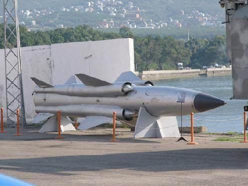 光荣级巡洋舰上的ss-n-12"沙箱"反舰导弹性能怎样?答案在这儿