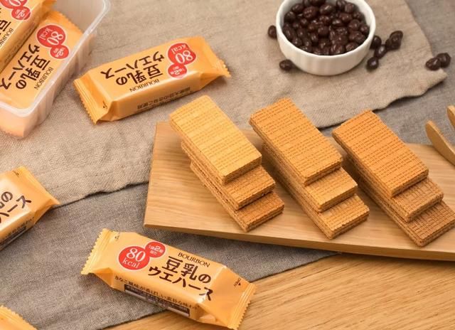 日本人用豆奶做威化饼,奶香十足、不甜腻,好吃