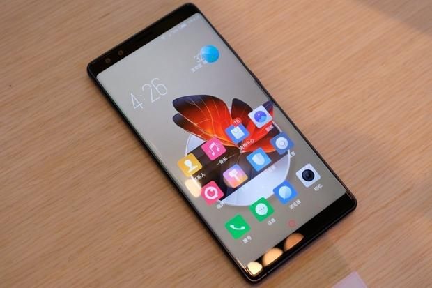 努比亚Z18没有采用iPhonex的刘海屏而且是10