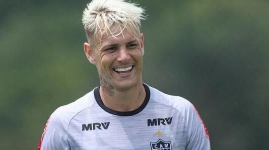 鲁能足协杯客场对大连一方赢球,谁功劳最大?网