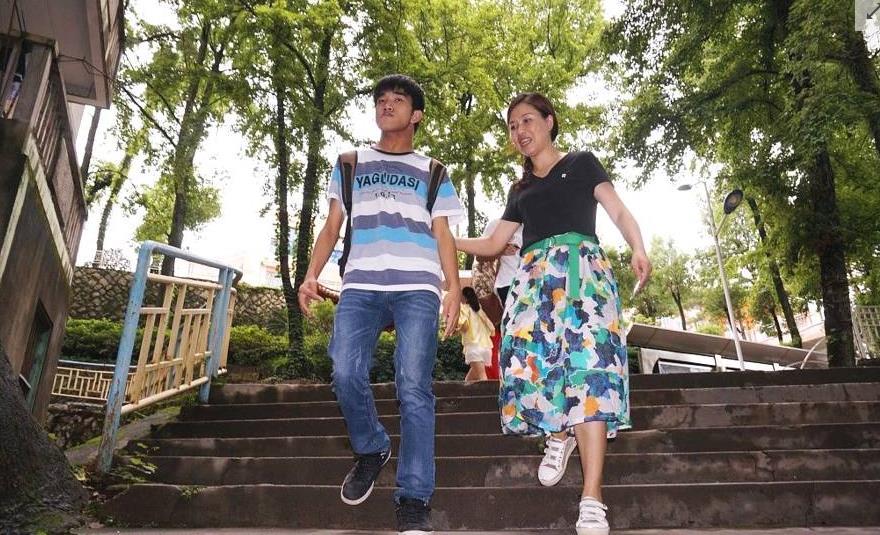 他的高考语文时长被破例延长45分钟