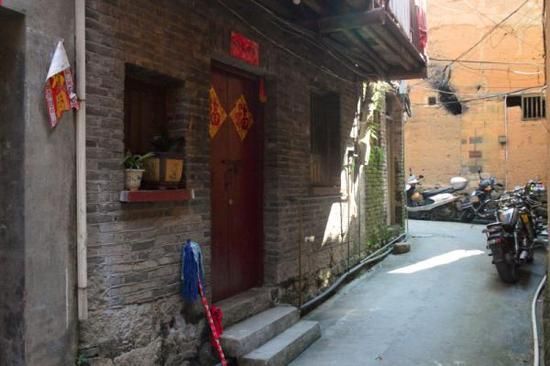 13岁女孩遭55岁学校主任性侵十余次 怀孕31周 13岁女孩遭55岁学校主任性侵十余次 怀孕31周