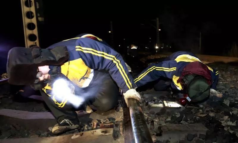 -40℃的“冷极村”，为了唯一的一趟列车……